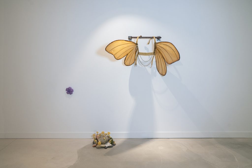 8 À nos corps lichens, Exhibition view #3 © Gregg Bréhin : Scroll Galerie